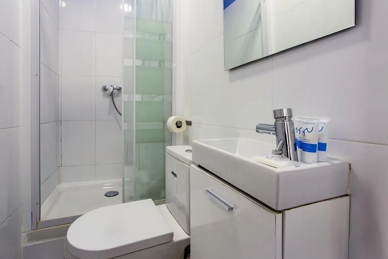 Apartment Friendly Rentals Rocafort Eixample Barcelona