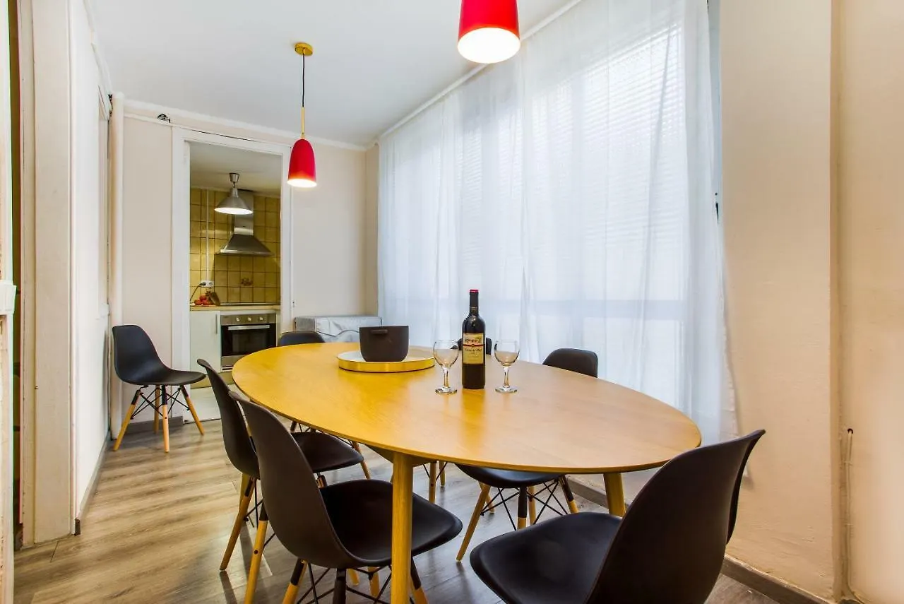 Friendly Rentals Rocafort Eixample Barcelona