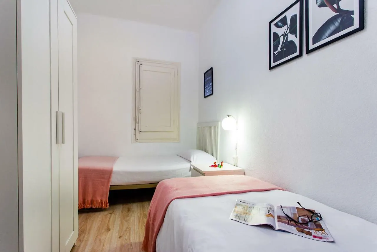 Friendly Rentals Rocafort Eixample Barcelona Spanien